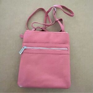 NWOT Giani Bernini Rose Pink Pebble Leather Dasher Triple Zip Crossbody